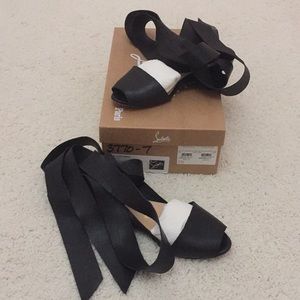 Christian Louboutin minima flat leather